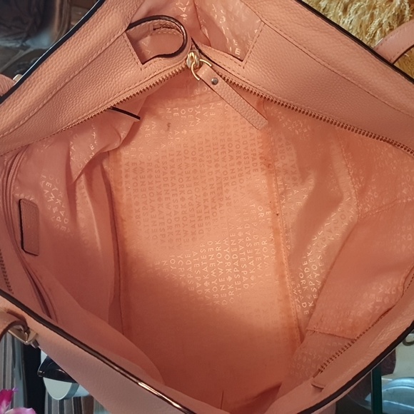 Kate Spade Leather Tote. - Picture 15 of 16